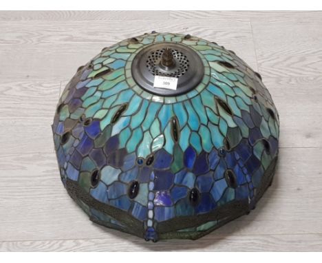 A Tiffany style lamp shade with dragonfly decoration 42cm diameter.