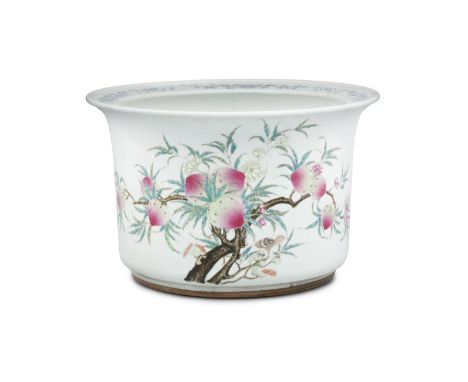 A LARGE FAMILLE ROSE PORCELAIN ‘NINE PEACHES’ PLANTER OR JARDINIÈRE CHINA, LATE QING DYNASTY, 19TH CENTURY Of bell shape, it 