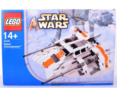 Lego Star Wars  Rebel Snowspeeder, Set 10129, 2004 issue, set has been built, then rebagged, missing  instruction manual .Out