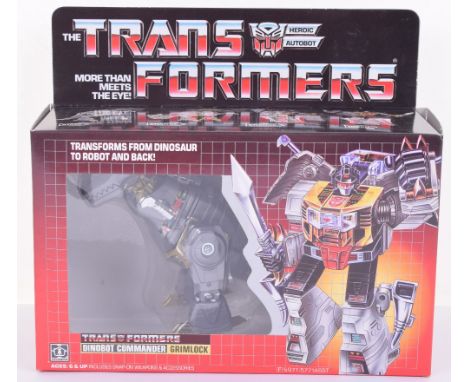 Scarce Boxed Hasbro G1 Transformers Dinbot Commander ‘Grimlock’ 1984 issue, transforms from dinosaur to robot and back! In mi