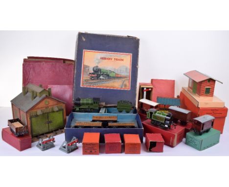Quantity of Hornby 0 gauge Series,including boxed set No 501 Passenger train set, green LNER 0-4-0 locomotive and tender, 3 x