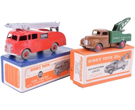 Boxed Dinky Toys 25X Commer Breakdown Lorry, tan cab/chassis, Scarce dark green back, red wheel hubs, in good condition, some