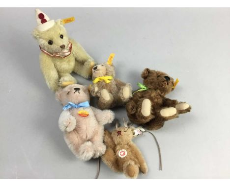 COLLECTION OF MODERN STEIFF MINIATURE BEARS,with knopf im ohr tags, lacking boxes and certificates, with various outfits and 