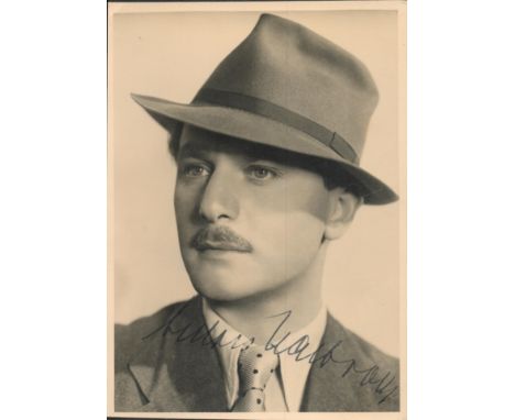 Anton Walbrook signed 7x5 vintage black and white photo with original 1930s mailing envelope. Adolf Anton Wilhelm Wohlbrück (