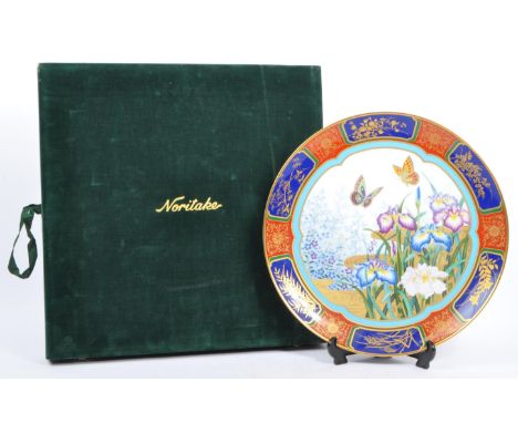 A vintage 20th century ceramic Noritake 1980 limited edition Yearly Year Plate charger. No. 288 of 3000. In original velvet b