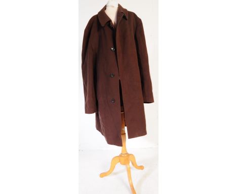 Burberry - A vintage designer 20th century men's gents Burberrys brown fine wool and cashmere overcoat.The coat having brown 
