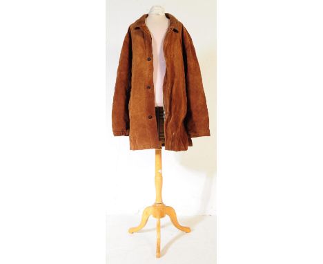 Burberry - A vintage designer 20th century gents men's suede jacket coat. The coat having corduroy collar with quilt stitched
