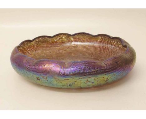 Loetz glass bowl iridescent free form decoration in petroleum colours. Condition report: see terms and conditions