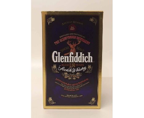 Glenfiddich 18 year old Whiskey in ceramic flask and original box. Condition report: see terms and conditions