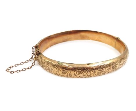 Early 20th century rose gold bangle, with engraved decoration, Birmingham 1912 Condition Report &amp; Further Details Approx 