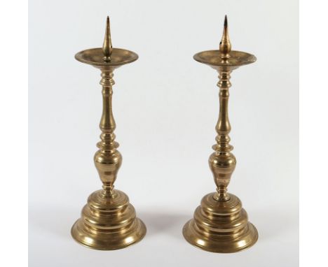 Paar Barockleuchter, Bronze/Messing, H 46, deutsch, 18.Jh. 