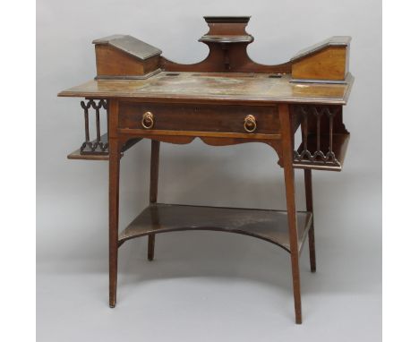 ART NOUVEAU DESK with an inset leather top and inkwell compartments, and with 2 small cupboards to each side. With a single d