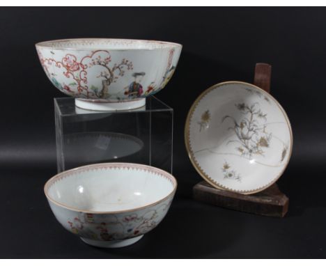 CHINESE FAMILLE ROSE FRUIT BOWL, 19th century, enamelled with various figural scenes, diameter 30cm; together with another si