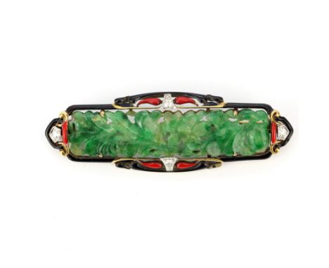 An Art Deco style 14ct yellow gold (stamped 14K) jade and enamel brooch set with diamonds, L. 5cm.