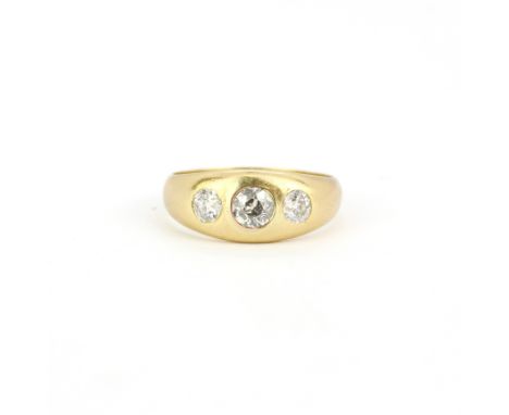 A gent's hallmarked 18ct yellow gold ring set with three rose cut diamonds, (R. 5).