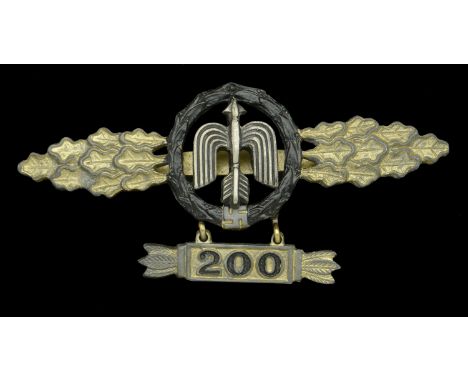 A Luftwaffe Clasp for Short Range Night Fighter Aircraft in Gold with Numbered Pendant for 200 Flights. A good quality zinc e
