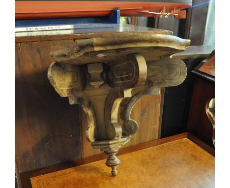 Late Victorian oak corner wall bracket. (B.P. 21% + VAT)Very dirty but appears complete.