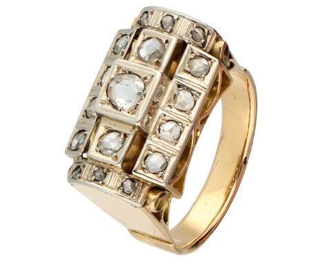 No reserve - 18K Yellow gold tank ring with rose cut diamonds. Set with 17 rose cut diamonds, the largest of which is approx.