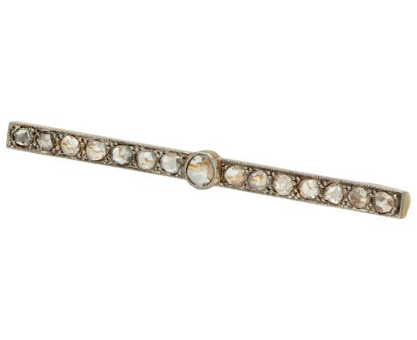 No reserve - 14K Yellow gold vintage bar brooch with diamond. Set with 15 rose cut diamonds:  1 x approx. ø 3.2 mm and 14 x a