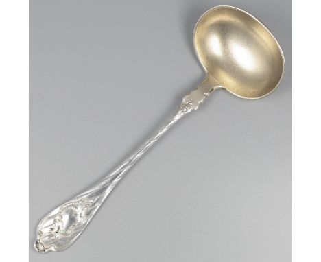 No reserve - Sauce ladle silver. Beautiful sauce ladle, partly gilded and with molded decorations. Germany, late 19th century