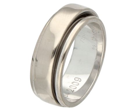 No reserve - Piaget 18K white gold 'Possession' ring. With inscription: 4-9-2009. In good condition. Hallmarks: 750 Dutch ass