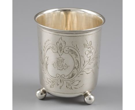 No reserve - Teaspoon vase silver. Beautiful model with engraved decorations including an initial cartouche with the initials