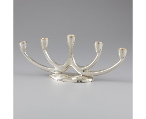 No reserve - Centerpiece candlestick silver. Spectacular table candlestick with 5 arms in stylized design. Germany, Schwäbisc