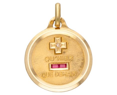 No reserve - 18K Yellow gold pendant 'plus qu'hier, moins que demain' by Alphonse Augis.  Set with a rose cut diamond (Ø appr