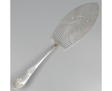 No reserve - Cake server silver. Beautiful cake server with Empire decorations. The Netherlands, Voorschoten, Voorschoten sil