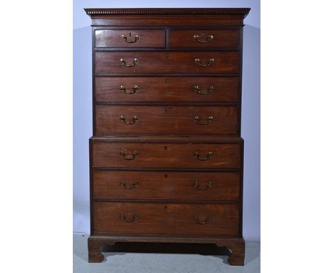 Victorian mahogany chest on chest, dentil moulded in cavetto cornice, plain frieze, fitted with two short and six long gradua