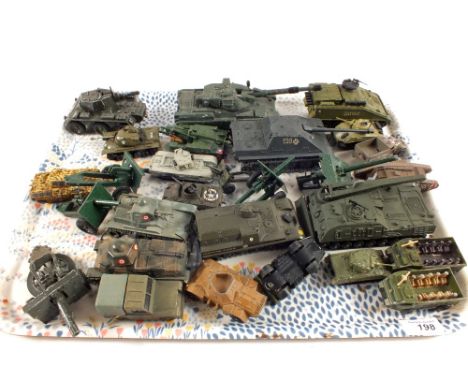 Various unboxed military tanks, guns and vehicles, Dinky, Solido, Matchbox etc