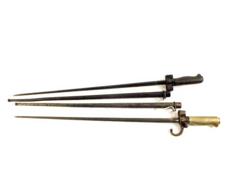 A French model 1886 bayonet with scabbard with a 1886/93/16 model and scabbard