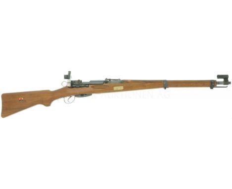  LL 650mm, TL 1100mm, Gradzugverschluss mit Drehwarzenverriegelung, Kastenmagazin, Leitkurvenvisier bis 1500m, Korrektor. W+F