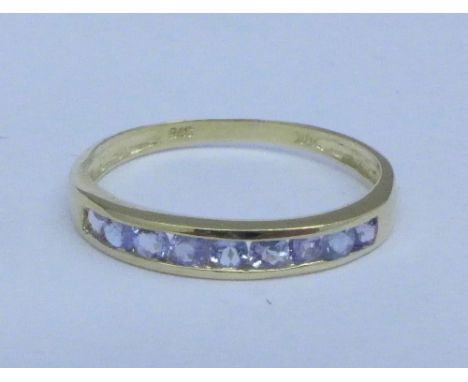 A 9ct gold and amethyst ring, 0.9g, O