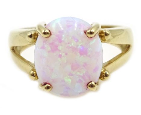 9ct gold single stone opal ring, hallmarked Condition Report Approx 5.3gm, size M-NClick here for further images, condition, 