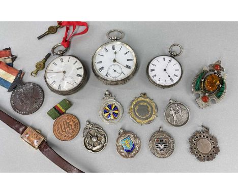 ASSORTED SILVER COLLECTIBLES, including 7 c.1930s sports fobs for darts, boxing football (Falmouth &amp; Blackpool included),