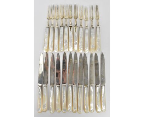 A George V silver fruit service by James Dixon &amp; Sons Ltd, Sheffield 1928, whith mother-of-pearl handles, comprising twel