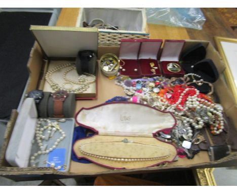 A mixed lot of costume jewellery and watches to include a Lotus de Luxe cased pearl necklace and a Genius Army wristwatch 