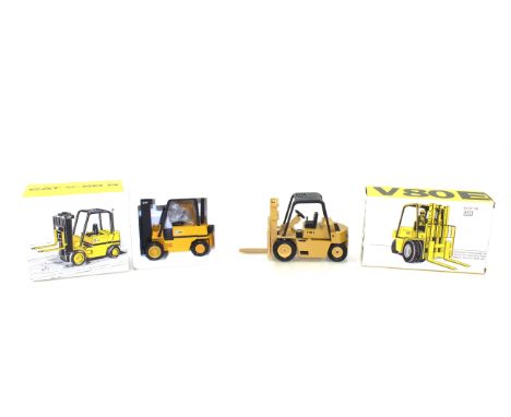 A NZG-Modelle Caterpillar&nbsp;(boxed) Cat V.50D fork lift and another V80E