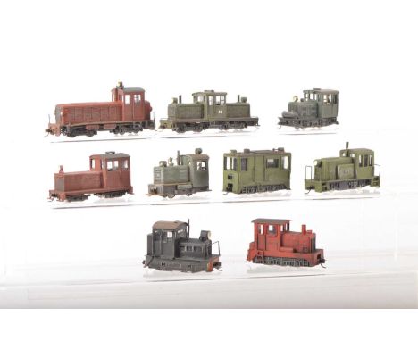American outline HOe  Narrow Gauge modified RTR and weathered  Diesel Locomotives (9), including Life-Like centre cab green, 