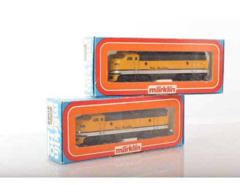 A boxed pair of Marklin HO Gauge 3-rail American Rio Grande F7 Diesel Locomotives,  comprising powered Bo-Bo 337 (Marklin ref