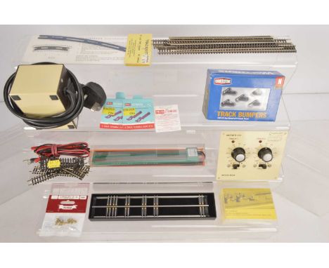 Peco N Gauge Streamline Flexitrack (37 Pieces) Gaugemaster Controller and Other Model Train Accessories (45+ In Total),  incl