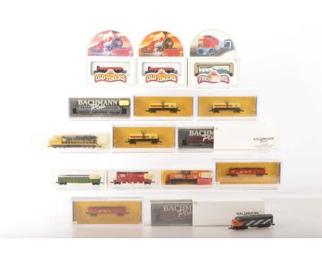 American N Gauge Diesel Locomotives and Rolling Stock (16), unboxed Diesel locomotives, Santa Fe 5633 in blue/yellow livery m
