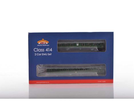 Bachmann boxed 00 Gauge 31-390 BR SR green Class 414 2-HAP 2-CAR 6061 EMU 21DCC, comprising Driving Motor Coach and Trailer, 