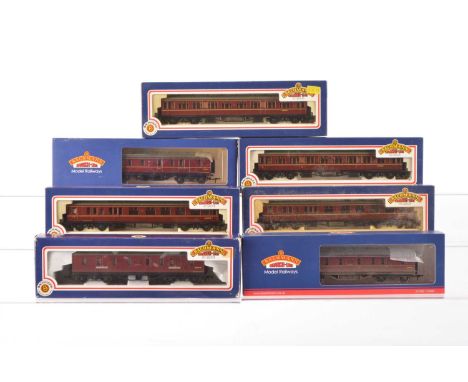 Four Bachmann boxed 00 Gauge BR maroon Collett 60' coaches and three Parcels Vans (7), Coaches, 34-150, 175 (2) and 200, Parc