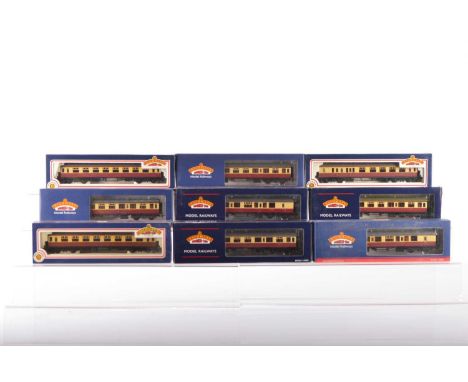 Bachmann boxed 00 Gauge BR crimson and cream Collett 60' Coaches (9),  34-055, 056, 056A, 080, 081, 081A, 130, 131 and 131A, 