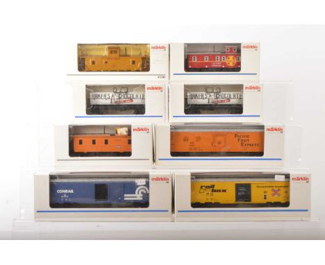 Later Marklin "White-box" series HO Gauge American Freight Stock (8),  comprising box cars 4773 Railbox, 4776 Conrail and 477