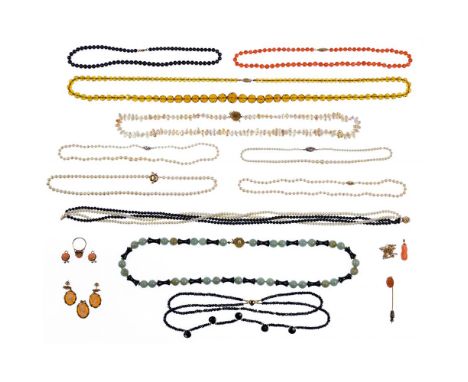 14k Gold Clasp / Fitting Assortment  (20) items including (2) pairs of earrings, (2) pendants, ring, chain and pin, most mark