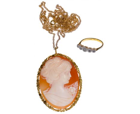 18k Yellow Gold Jewelry Assortment  (3) items including a carved shell cameo pendant / brooch, rope chain necklace and a whit