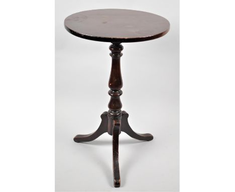 A Late 19th/Early 20th Century Circular Topped Tripod Table, 45cms Diameter 